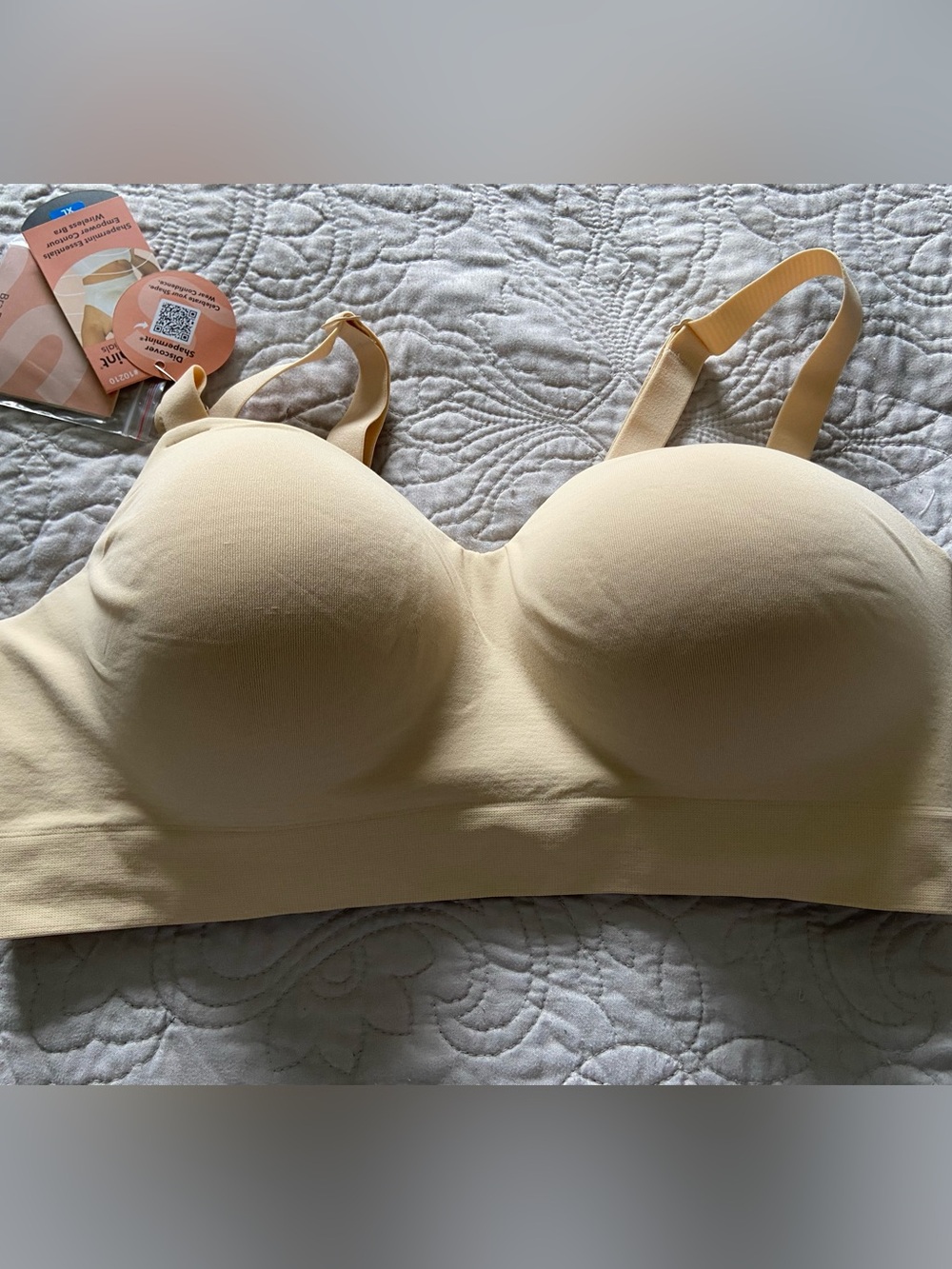 NWT Shapermint Essentials empower Contour Wireless Bra